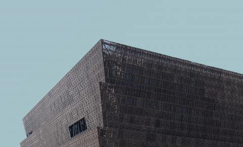 Photo of the National Museum for African American History and Culture.